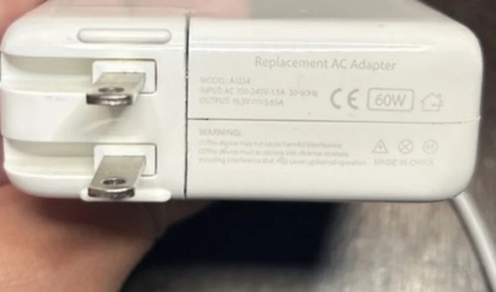 Replacement AC Adapter for MacBook Pro Model A1234 60W 100-240V 1.5A